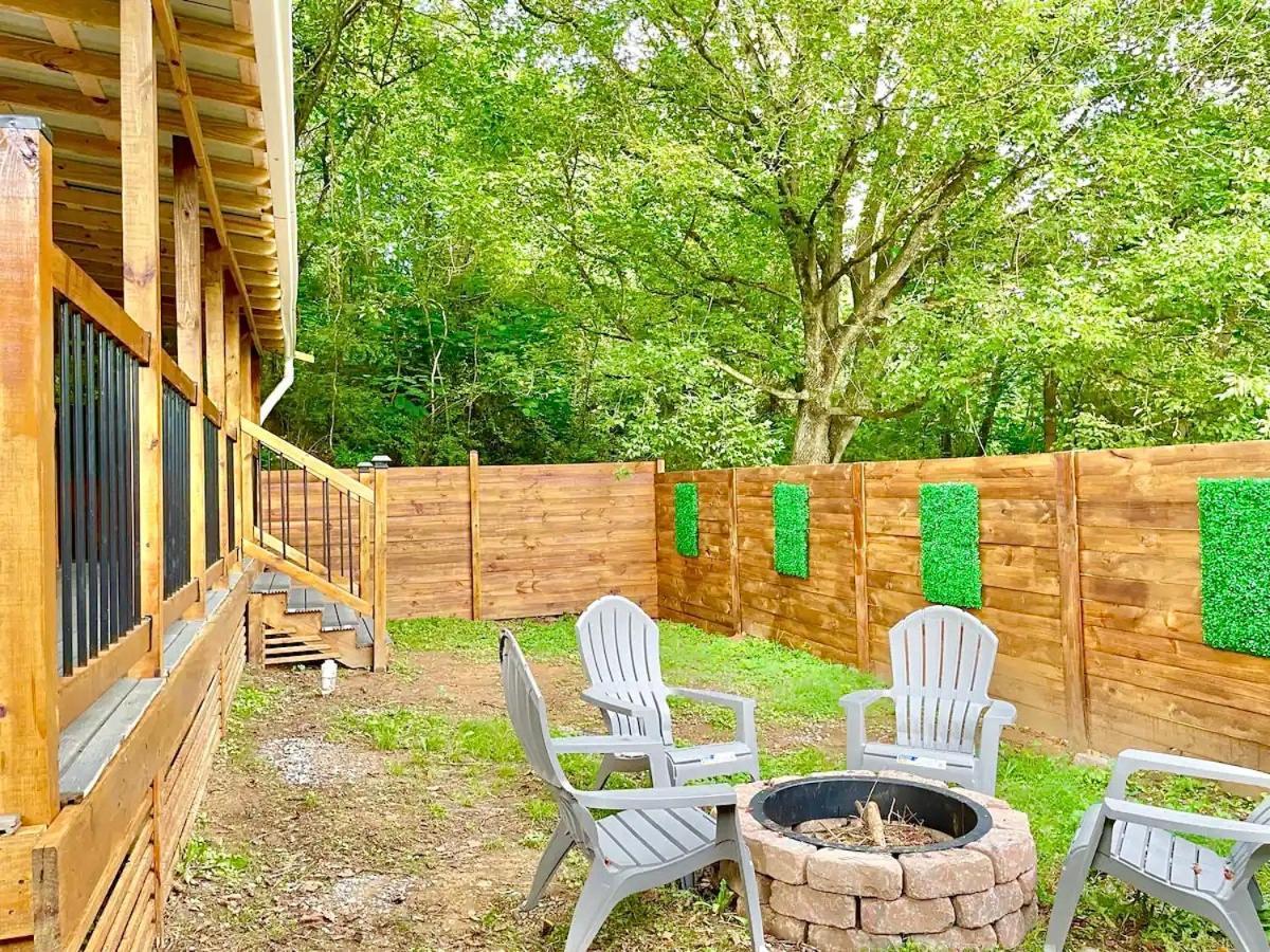 New Tiny Cabin Hot Tub Firepit Fenced Yard Sevierville Exterior foto